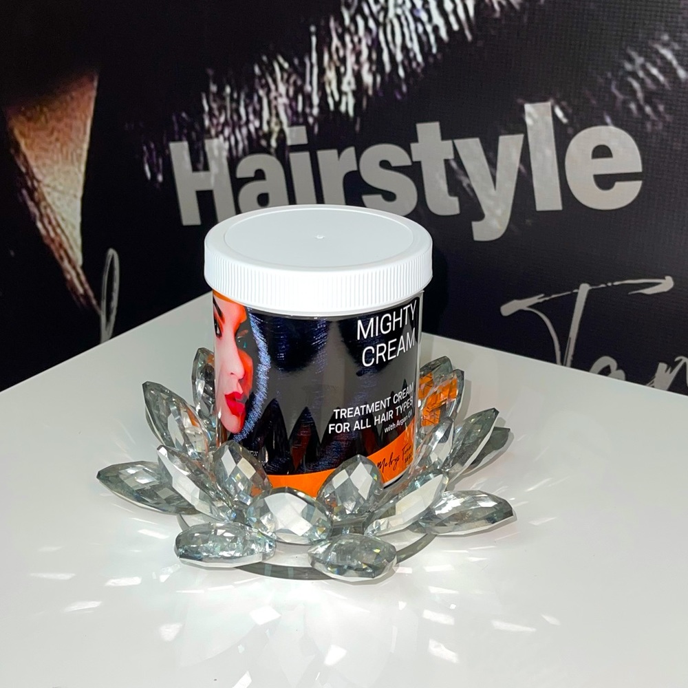 Deep conditioner Mighty Cream , 16 Fl Oz for every hair types